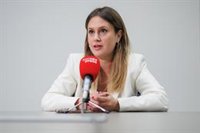 Alejandra Jacinto (Podemos) se planteará eliminar retratos o bustos del emérito en la Asamblea de Madrid