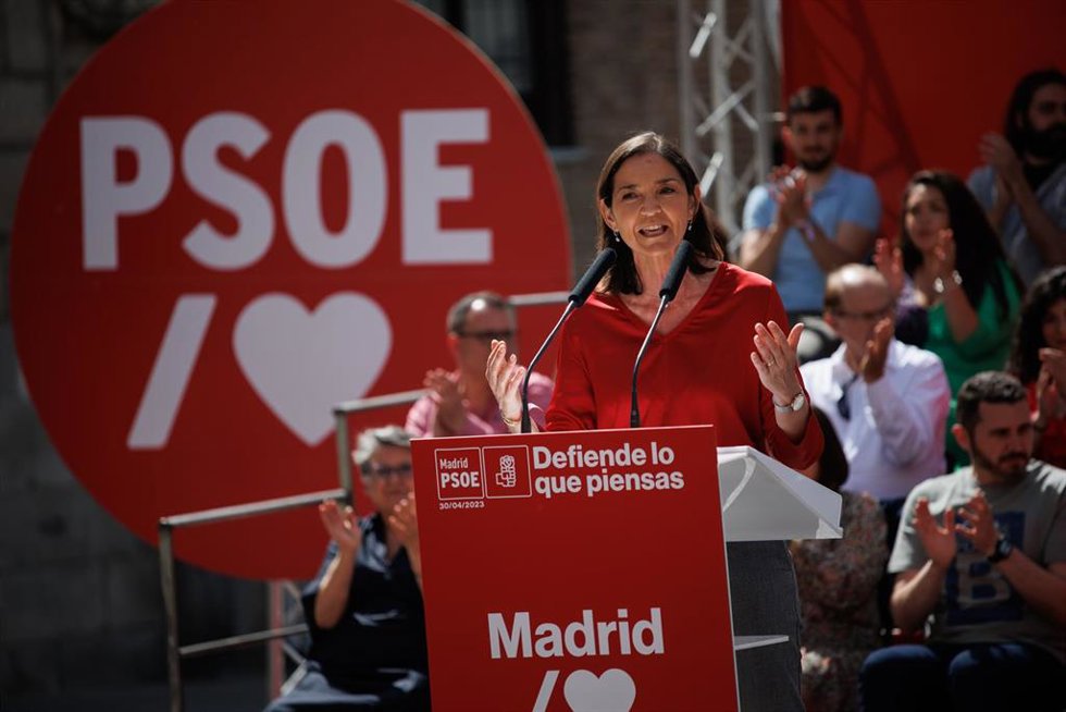 La  candidata del PSOE a la alcaldía de Madrid, Reyes Maroto, interviene durante un mitin del PSOE para presentar a sus candidatos a las elecciones del 28M, a 30 de abril de 2023, en Madrid (España). 