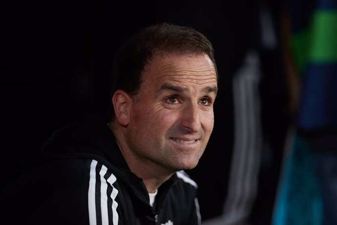 Jagoba Arrasate head coach of CA Osasuna looks on during the La Liga Santander match between CA Osasuna and Real Sociedad at El Sadar on April 28, 2023, in Pamplona, Spain.