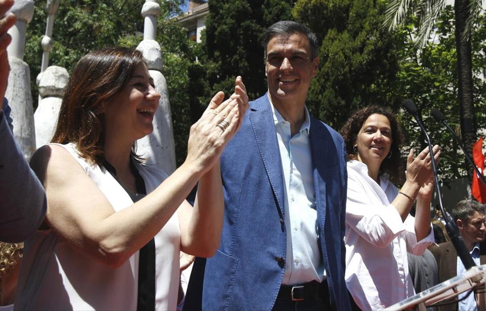 El Secretario General del PSOE y presidente del Gobierno de España, Pedro Sánchez, junto a la Secretaria General del PSIB y candidata a revalidar la presidencia del Govern, Francina Armengol
