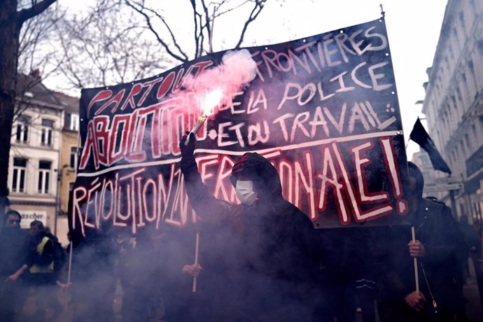 Manifestación por el 1 de mayo en Lile, Francia.