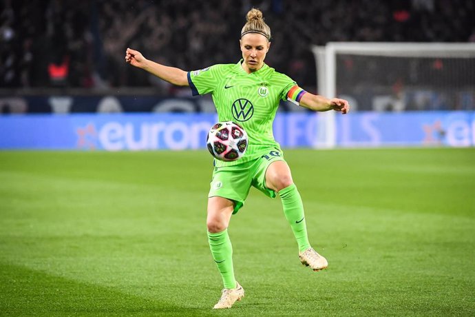 Archivo - Svenja HUTH of Wolfsburg during the UEFA Women's Champions League, Quarter-finals, 1st leg football match between Paris Saint-Germain and VfL Wolfsburg on March 22, 2023 at Parc des Princes stadium in Paris, France - Photo Matthieu Mirville / 