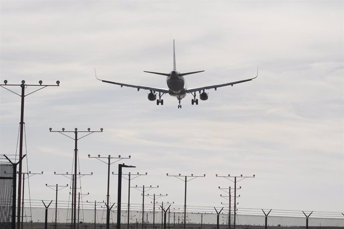 Un Airbus A321 de American Airlines en Los Ángeles, California, Estados Unidos