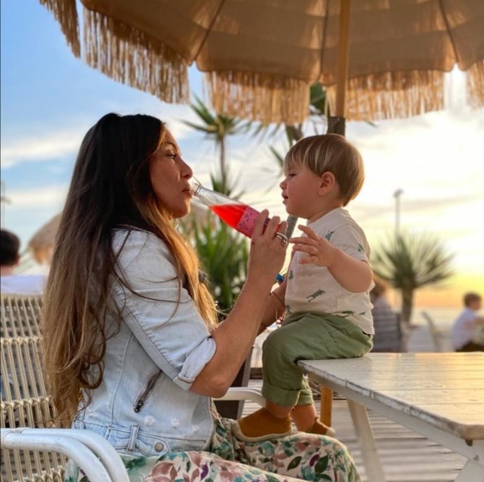 Víver Kombucha propone su bebida saludable como "regalo ideal" para el Día de la Madre por sus beneficios y sabor