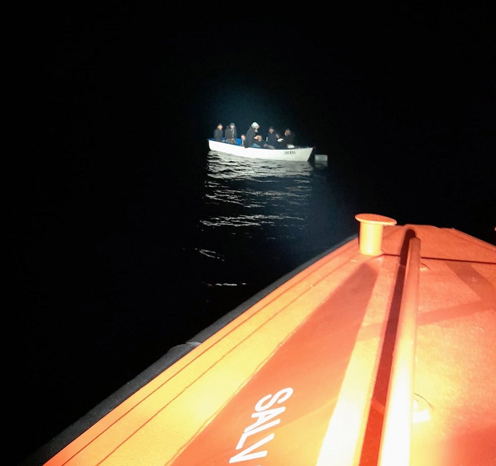 Patera rescatada de madrugada por Salvamento Marítimo a 17 millas de la costa de Almería
