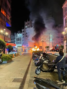 Autobus incendiado en Vigo