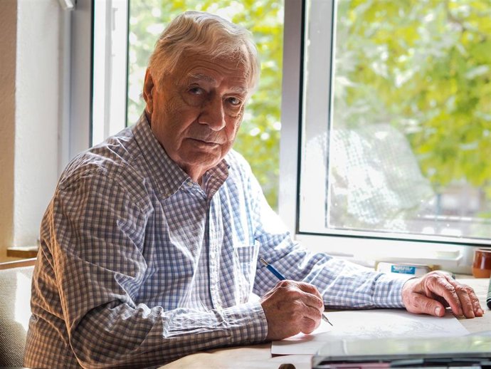 La 56 Feria del Libro de Valladolid rendirá homenaje al cómic local, personificado en la figura de Jesús Redondo.