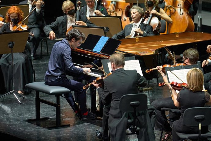 Archivo - El pianista Juan Pérez Floristán.