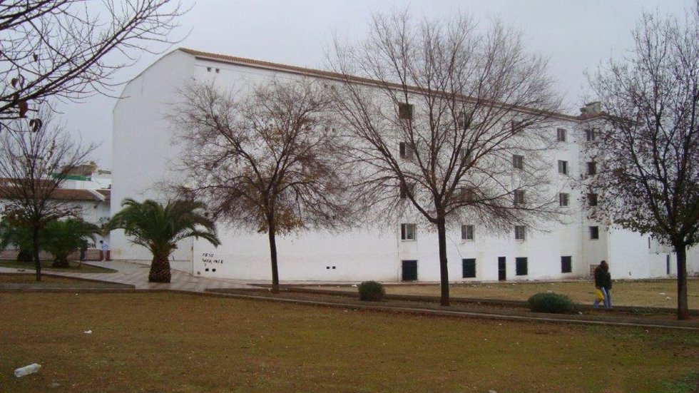 Bloque de viviendas en Las Lagunillas.