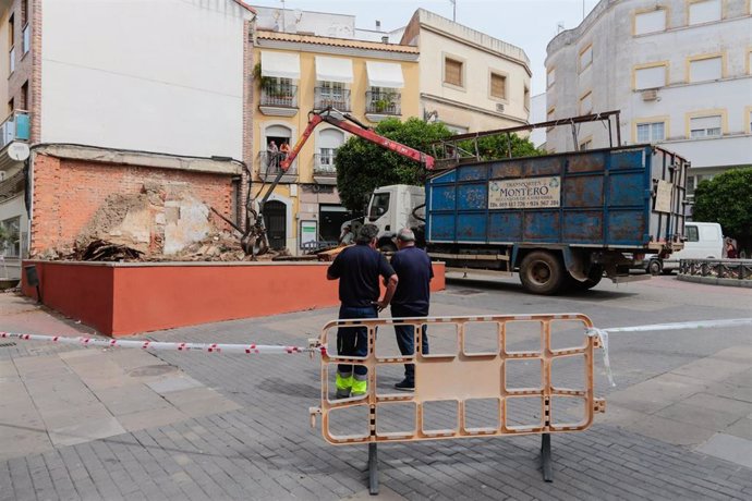 Demolición del solar de la Puerta de la Villa en Mérida.
