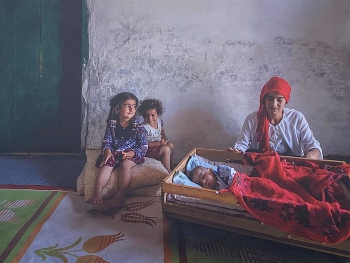 Imagen de la exposición "El clamor de las mujeres", en la Plaza de San Pedro, en Roma.