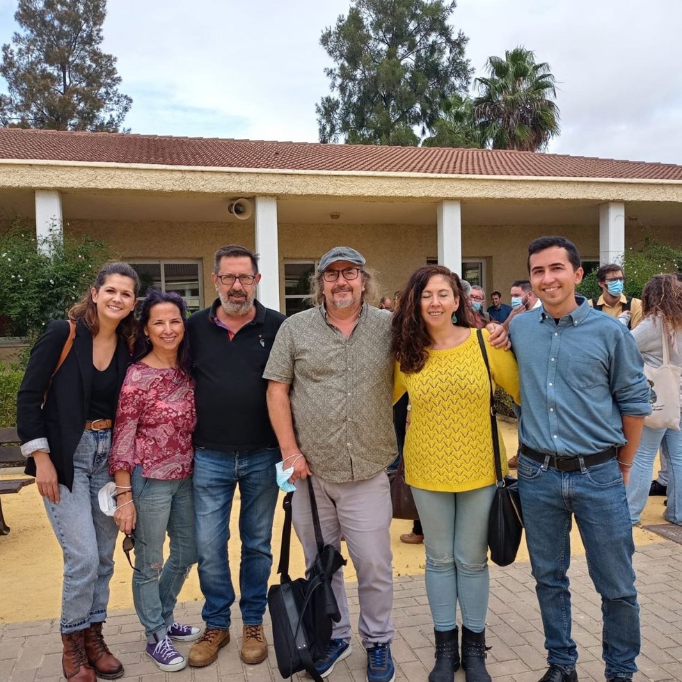 Archivo - M Jesús Amate, Sensi Marcos, Enrique Usoz y Roberto Álvarez, de IU, y Raquel Martínez e Ismael Criado, de Podemos