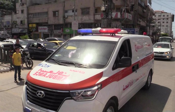 Archivo - Una ambulancia en la Franja de Gaza