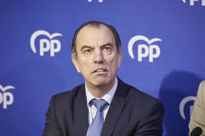 Archivo - El candidato del PP a la Alcaldía de Pamplona, Carlos García Adanero.