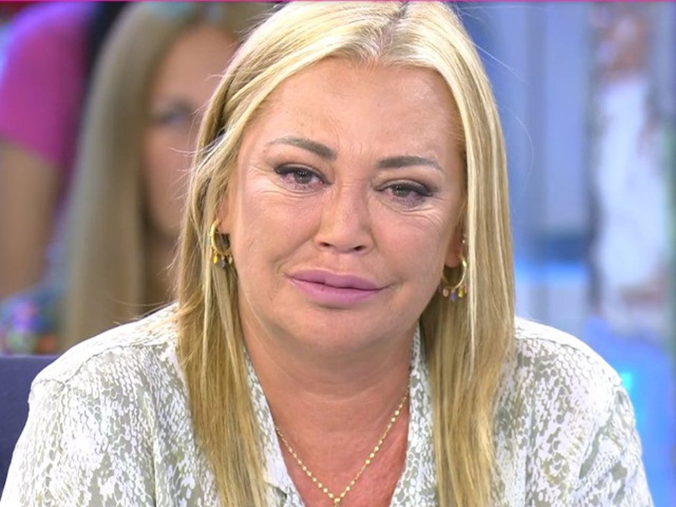 Belén Esteban durante la emisión de Sálvame.