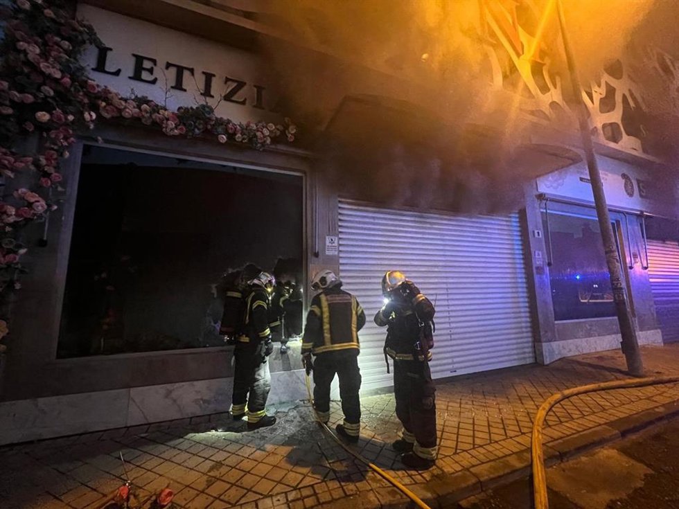 Incendio en una nave industrial en Fuenlabrada