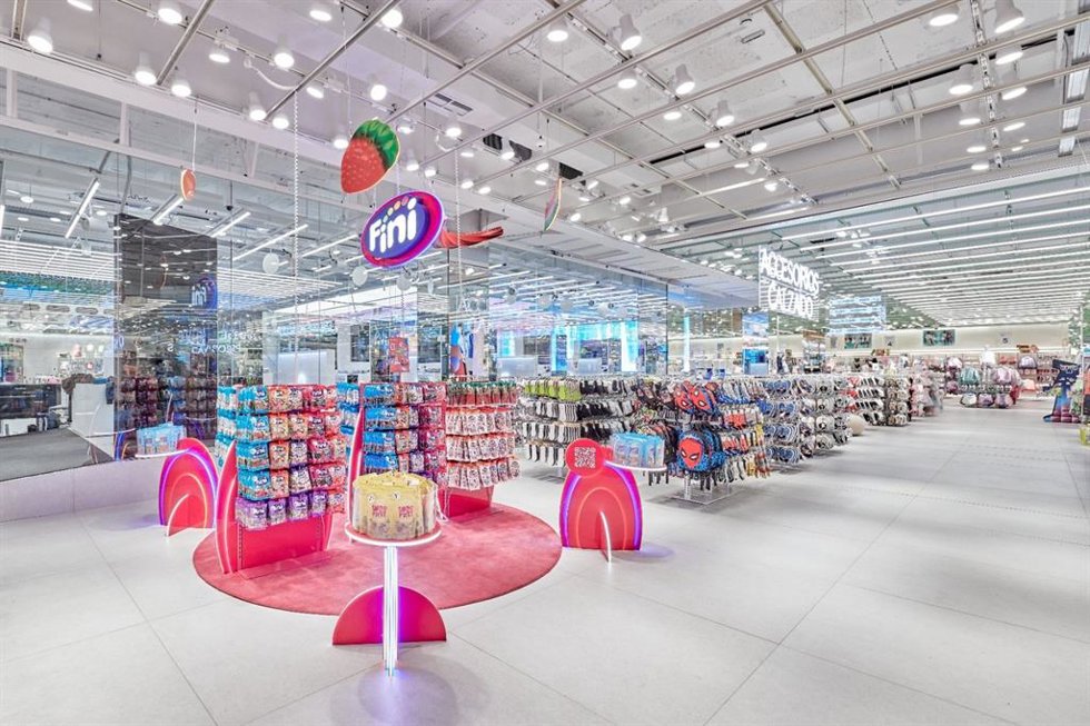 Espacio de Fini Golosina en tienda de Lefties