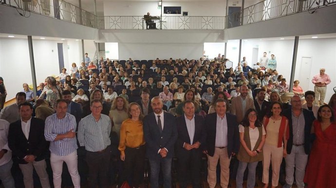 Ricardo Sánchez, en la presentación oficial del candidato popular a la Alcaldía de Cantillana.