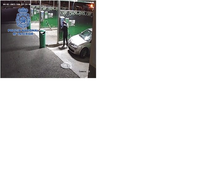Policía Nacional detiene a un individuo por robar presuntamente en máquinas de lavado de gasolineras de Murcia
