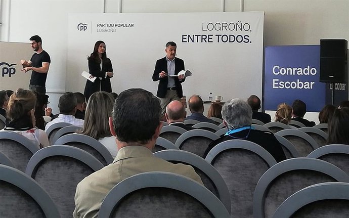 Conrado Escobar, en otro momento de su intervención