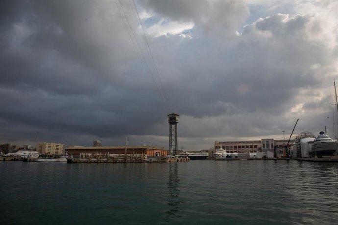 Archivo - Teleférico del Puerto de Barcelona.