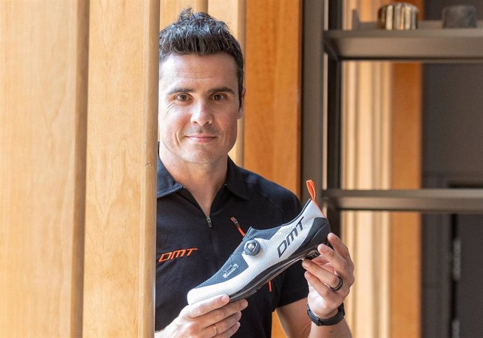 El triatleta Javier Gómez Noya, embajador de la marca DMT,confía en recuperar su nivel para afrontar con opciones el Mundial de Ironman de Niza en septiembre de 2023.