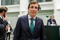 Almeida afea a Maestre que presente medidas para reducir tráfico privado cuando "aumentó" durante el mandato de Carmena