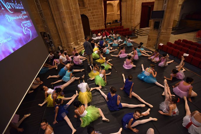 Alumnas de danza de los centros de la Diputación de Cáceres