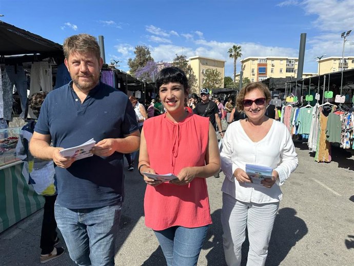 La candidata a la Alcaldía de Málaga de la confluencia de Izquierda Unida y Podemos, junto a Verdes Equo, Más País, Alianza Verde e Iniciativa del Pueblo Andaluz, Toni Morillas, y el número 2, Nicolás Sguiglia