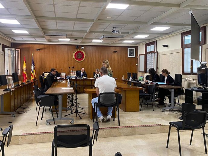 Condenado a dos años de cárcel por abusar sexualmente en reiteradas ocasiones de su hija