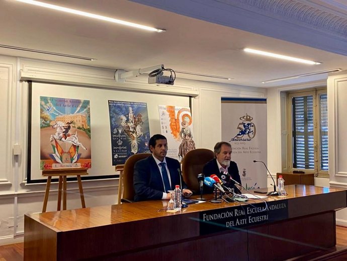 Presentación de los carteles en la Real Escuela de Arte Ecuestre.
