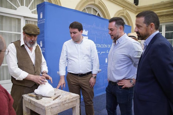 Presentación de 'Canteros y caciques'.