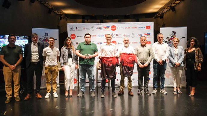El vicepresidente y consejero de Universidades, Igualdad, Cultura y Deporte, Pablo Zuloaga, participa en la presentación de 'Los 10.000 del Soplao'.