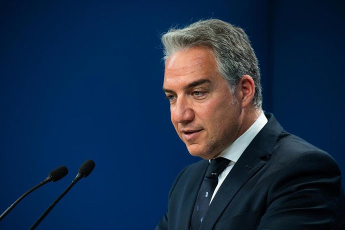 El coordinador general del PP y director de campaña, Elías Bendodo, ofrece una rueda de prensa, en la sede del PP, a 3 de mayo de 2023, en Madrid (España). La rueda de prensa tiene lugar tras la reunión con los coordinadores regionales de campaña.