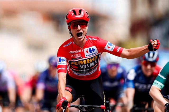 La ciclista neerlandesa Marianne Vos (Team Jumbo-Visma) ganó este miércoles la tercera etapa de La Vuelta Femenina, disputada entre Elche de la Sierra y La Roda sobre 157,8 kilómetros