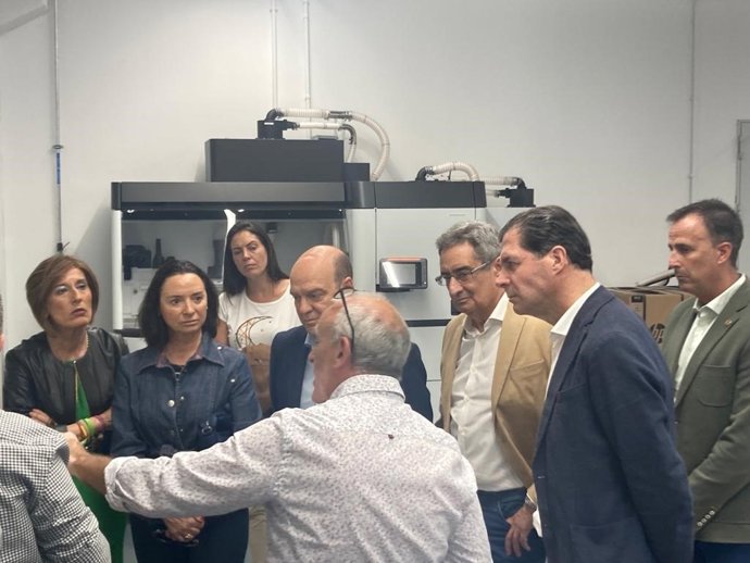 Cargos de VOX en la empresa AITIIP, en el Polígono Industrial Empresarium