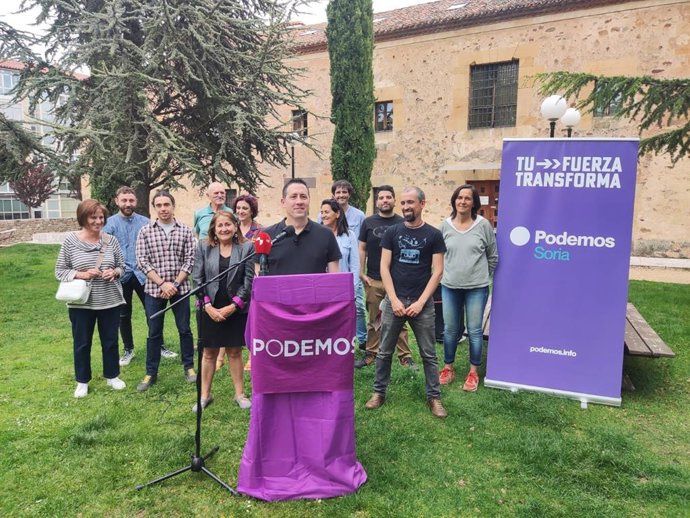 Alberto Sanz presenta la candidatura de Podemos a la alcaldía de Soria.