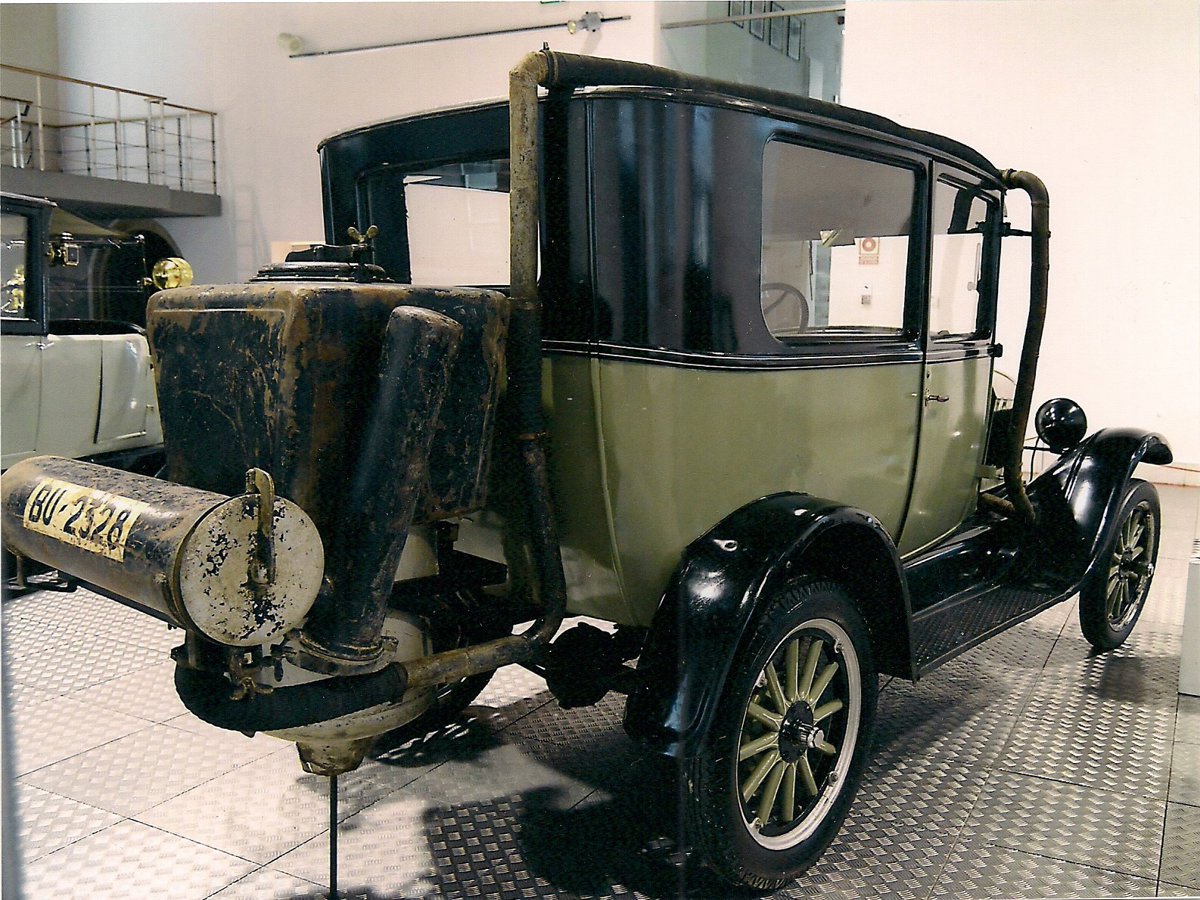 A 1944 Ford T petrol engine, exhibit of the month at the Salamanca