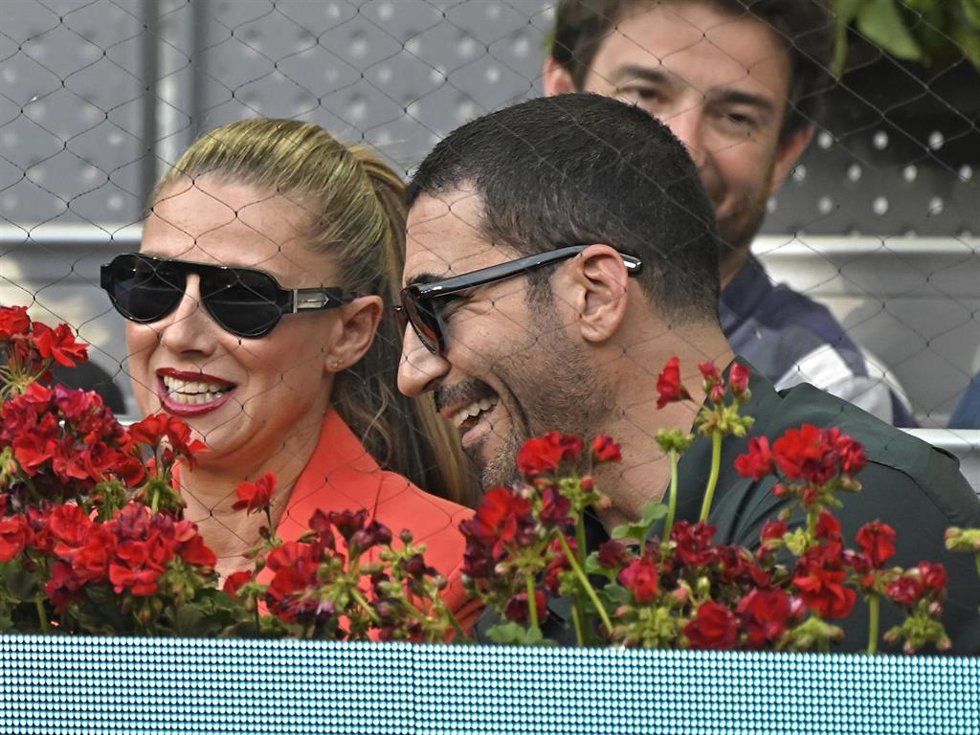 Anne Igartiburu y Miguel Ángel Silvestre, en la Caja Mágica