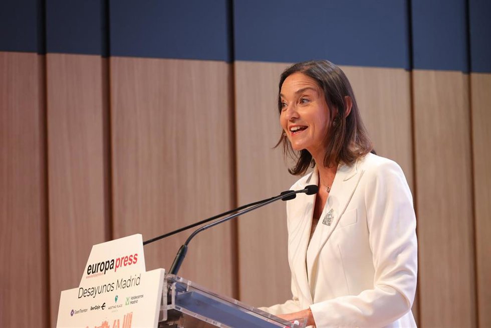 La candidata del PSOE a la alcaldía de Madrid, Reyes Maroto, interviene durante un desayuno informativo  de Europa Press, a 4 de mayo de 2023, en Madrid (España).