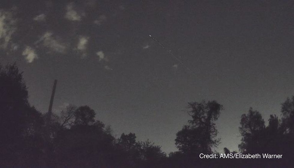 Meteoro de la lluvia de estrellas eta Acuáridas