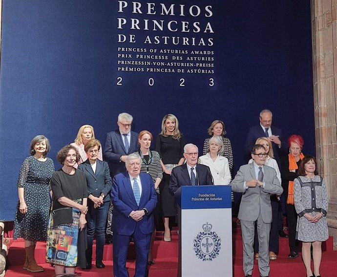 Miembros del jurado del Premio Princesa de Asturias de Comunicación y Humanidades 2023 en el Hotel Eurostars de la Reconquista de Oviedo el jueves 4 de mayo de 2023.