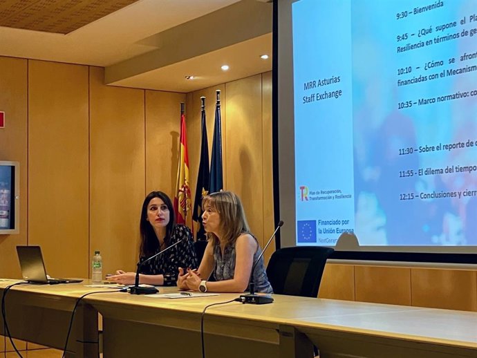 La consejera de Hacienda, Ana Cárcaba, en la apertura de la sesión de trabajo del personal del Mecanismo de Recuperación y Resiliencia en el Principado.