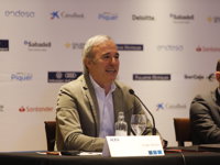 Azcón considera "necesaria" la unión de estaciones y potenciar el turismo en Aragón, pero respetando el medio ambiente