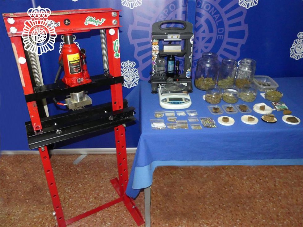 Material dentro de la sede de la asociación salmantina