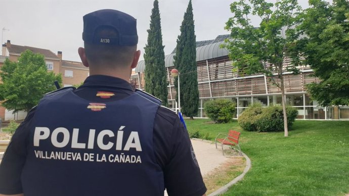 Un agente de la Policía Local de Villanueva de la Cañada.