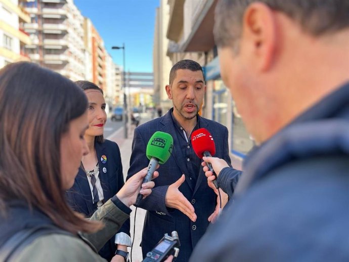 Óscar Fernández de Elkarrekin Vitoria