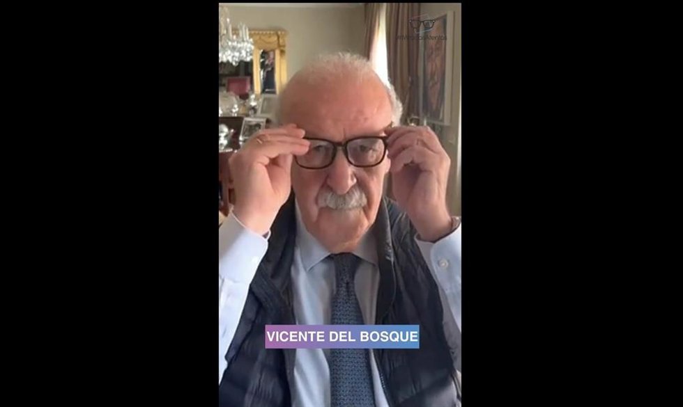 Del Bosque, Antonio Resines, Tamara Falcó o Vicente Vallés se suman a la campaña '#MiradasAtentas' frente al bullying