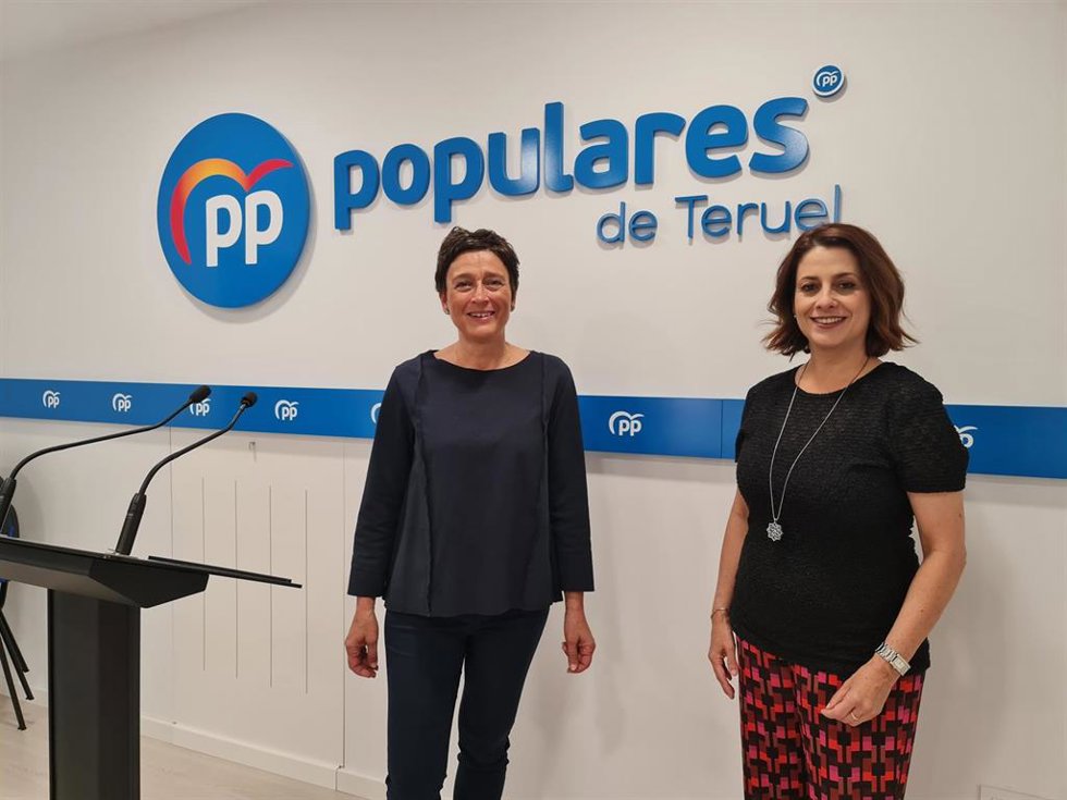 Emma Buj y Ana Marín (PP).