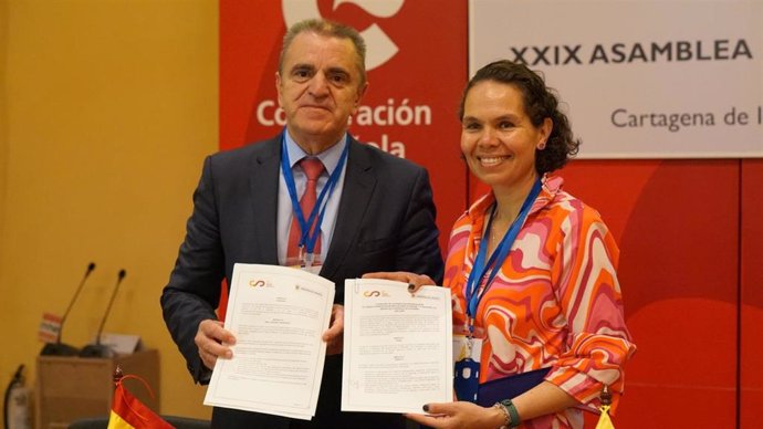 El presidente del CSD, José Manuel Franco, y la ministra del Deporte de Colombia, Astrid Rodríguez.